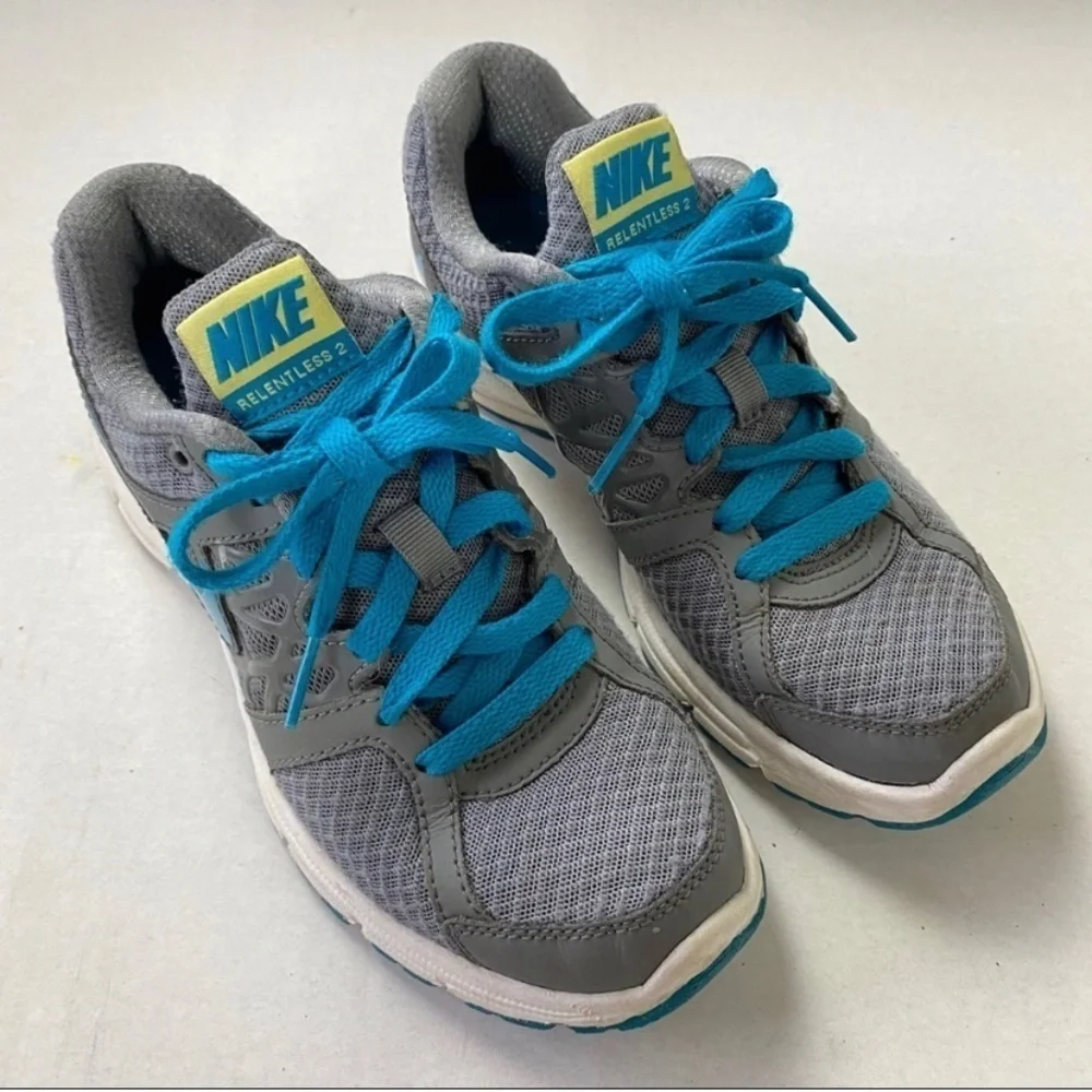 Nike Running Shoes Relentless 2 Gray Size 6
